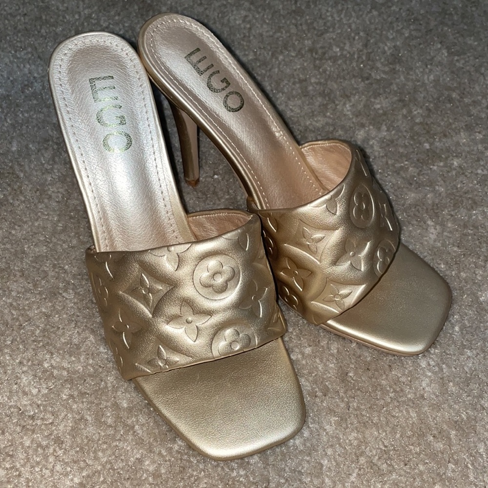NEW Gold Mules